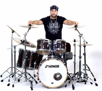 Giann Rubio of Blue For Sin : Modern Drummer