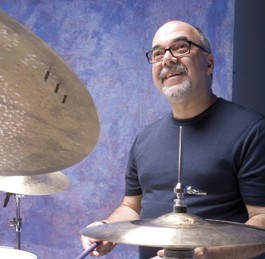 Peter Erskine : Modern Drummer Magazine