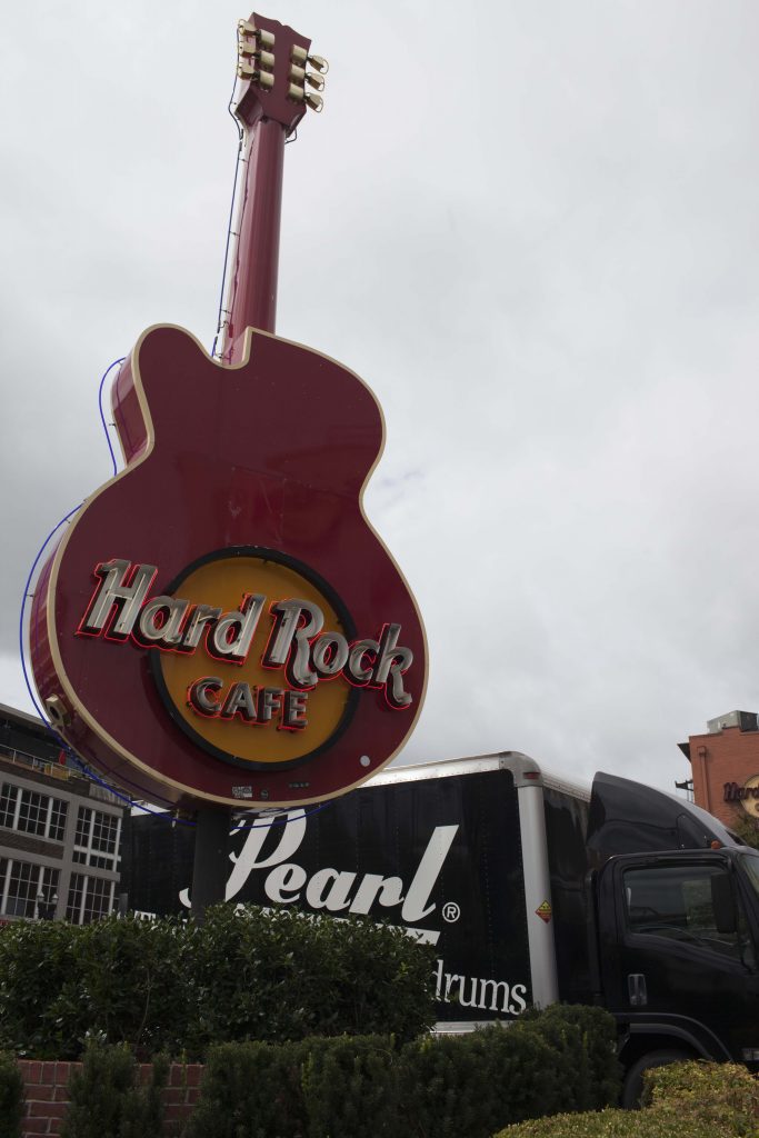 Hard Rock Cafe Pearl Drums