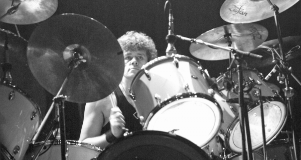 10 Reasons to Love Bev Bevan - Modern Drummer Magazine