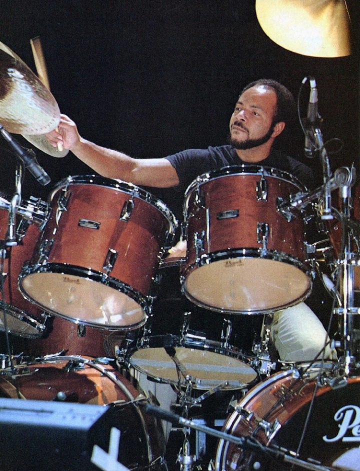 Chester Thompson Up For The Challenge - Modern Drummer Magazine