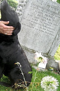 Drummer Scott Reeder of Fu Manchu at Bonham's grave